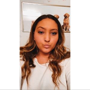 Meet your Posher, Crystal